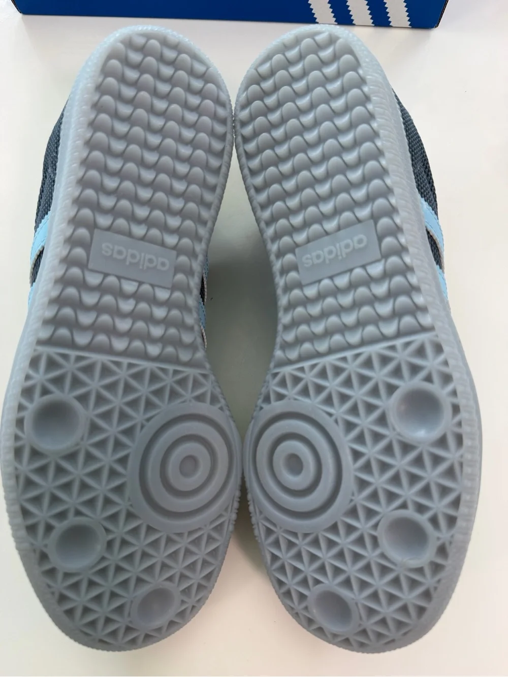 Adidas Sambas